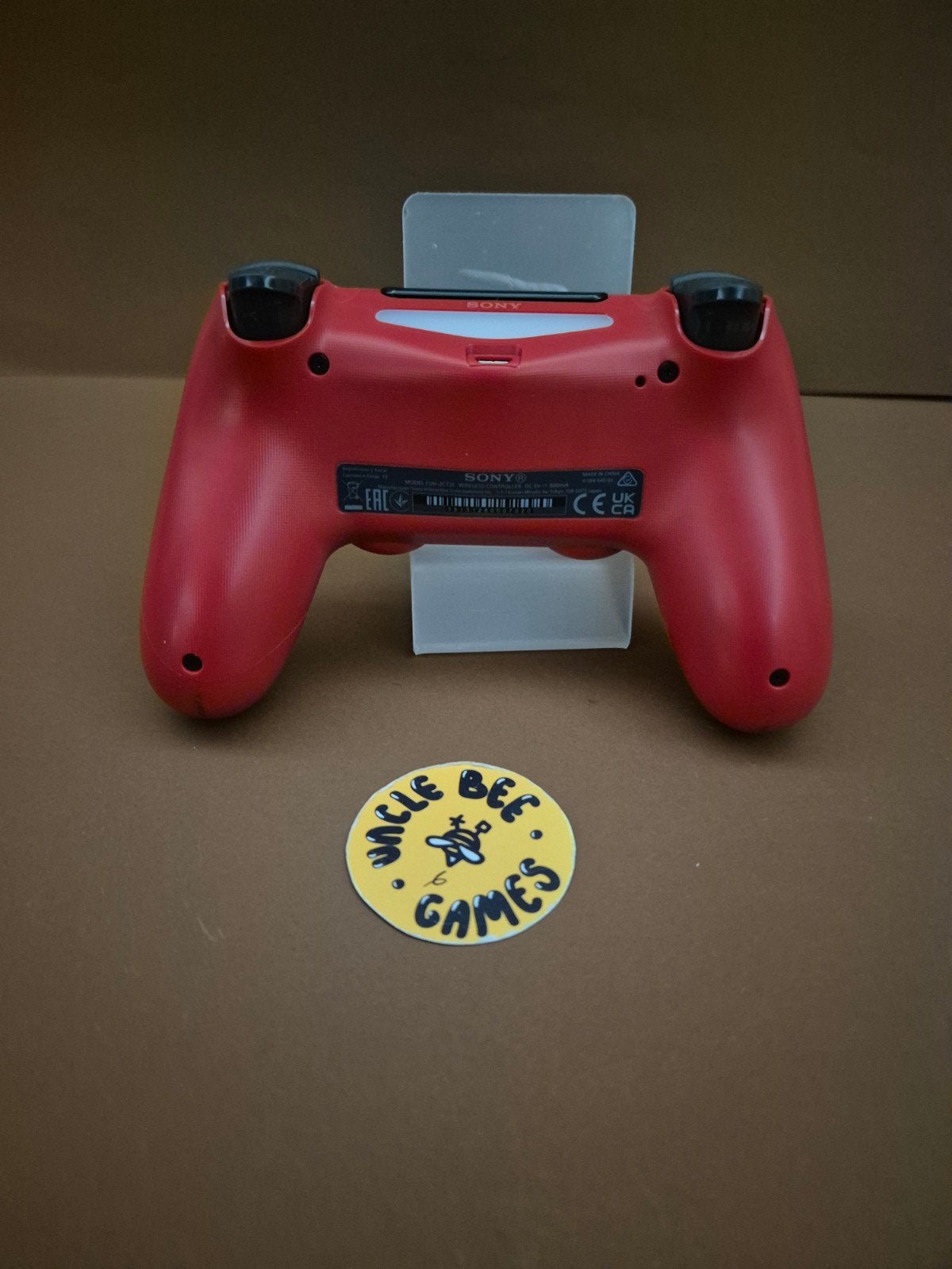 Sony Dualshock 4 V2 Controller Red, Avontuur en Actie, Verzenden, Zo goed als nieuw, Sony Interactive Entertainment Inc.