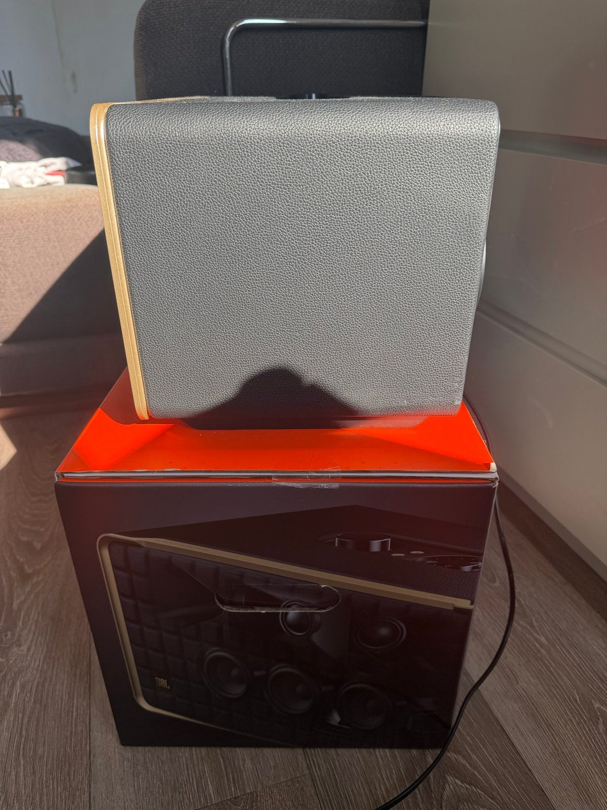 Foto 4 van JBL Authentics 500 Smart Speaker - Zo goed als nieuw, incl.