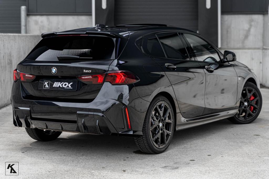 BMW 1-serie 120 | M Sport Pro Design | M-Seats | Full Pack, Auto's, BMW, Gebruikt, Zwart, 156 pk, Zwart