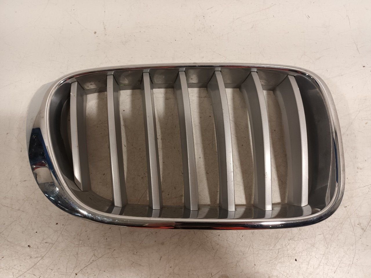 Grillerooster rechts BMW X3, Onderdelen@venauto.nl, Van der Ven Autorecycling B.V., Gebruikt, Ettenseweg 76, 4706 PB Roosendaal, The Netherlands