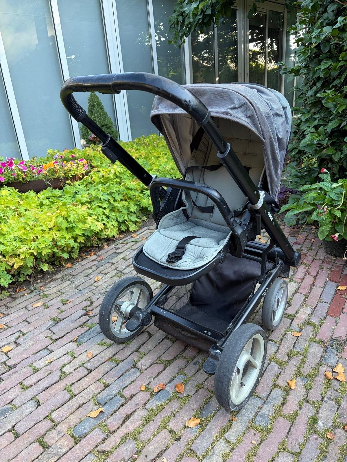 Wandelwagen  Mutsy Igo - Ideaal voor tweede wagen of oppas, Gebruikt, Verstelbare duwstang, Ophalen, Kinderwagen