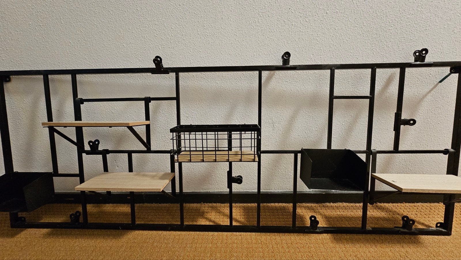 Industrieel wandrek met plankjes, clips en bakjes, Huis en Inrichting, Ophalen, Gebruikt