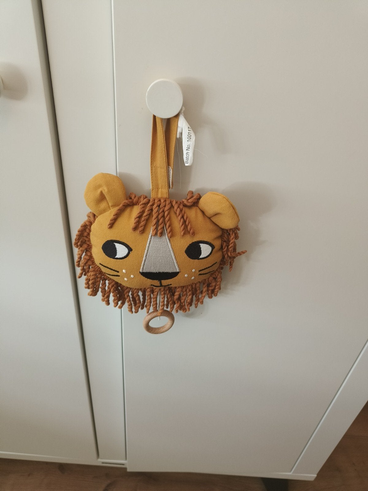 Roommate Leeuw Mobiel Muziekdoosje Baby, Ophalen of Verzenden, Zo goed als nieuw, Mobiel, Met geluid