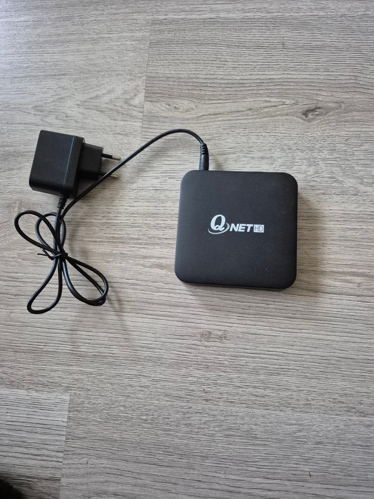 QNET HD TV Box ., Ophalen of Verzenden, Zo goed als nieuw, HDMI, Zonder harde schijf