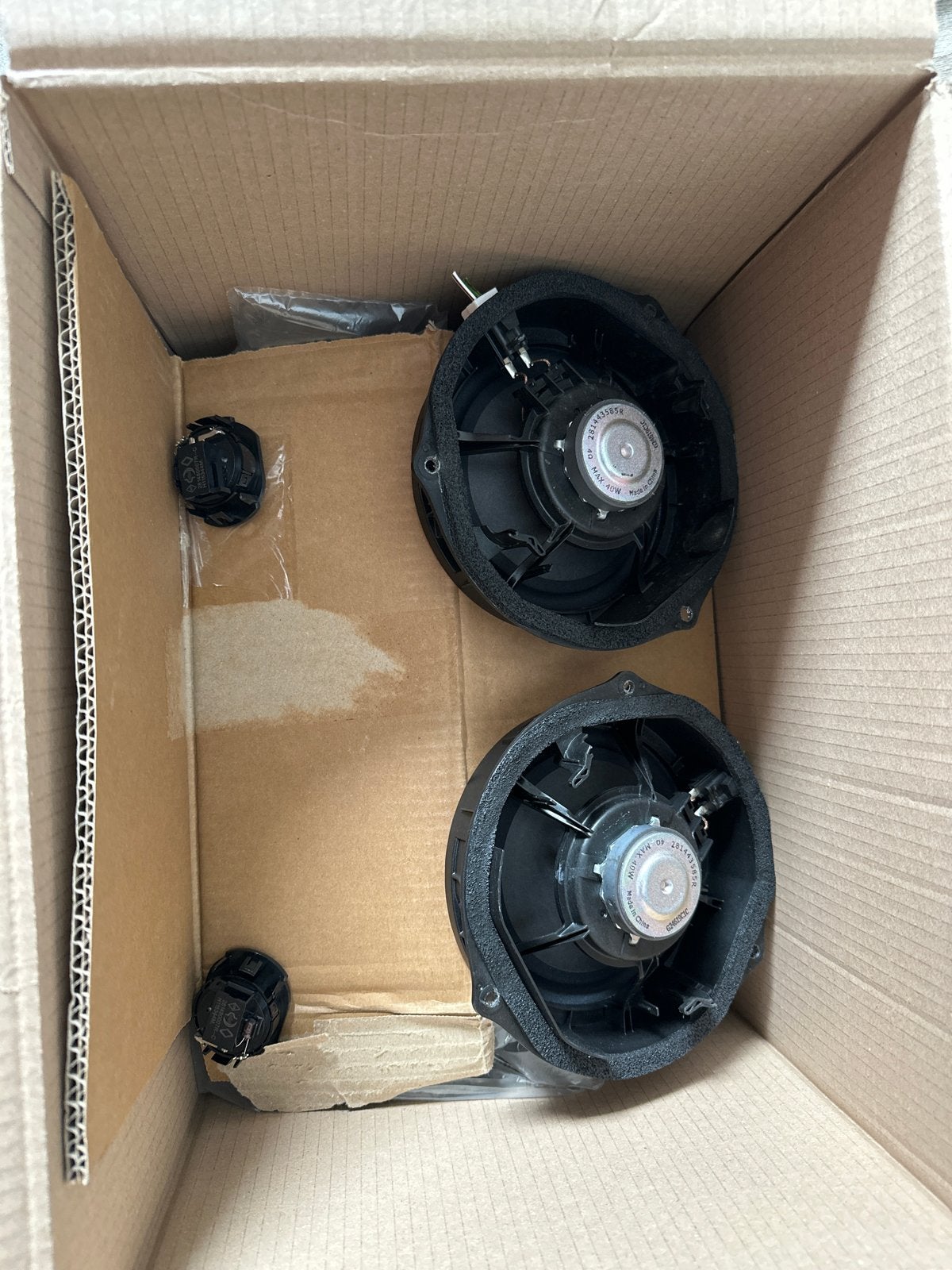 Renault auto speakerset (4 speakers en 2 tweeters), Auto diversen, Ophalen of Verzenden, Zo goed als nieuw