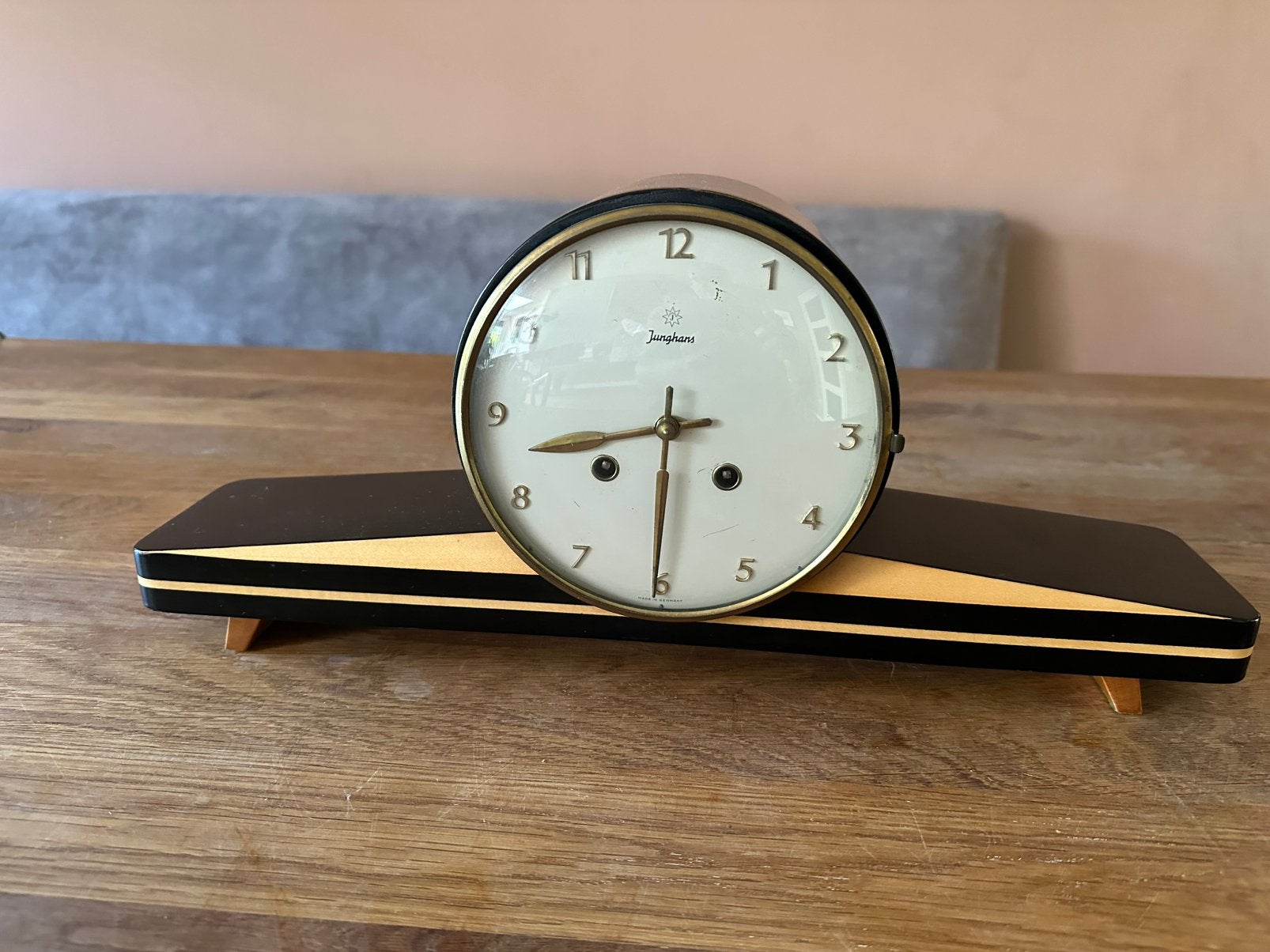 Junghans schoorsteen klok, Antiek en Kunst, Antiek | Klokken, Ophalen of Verzenden