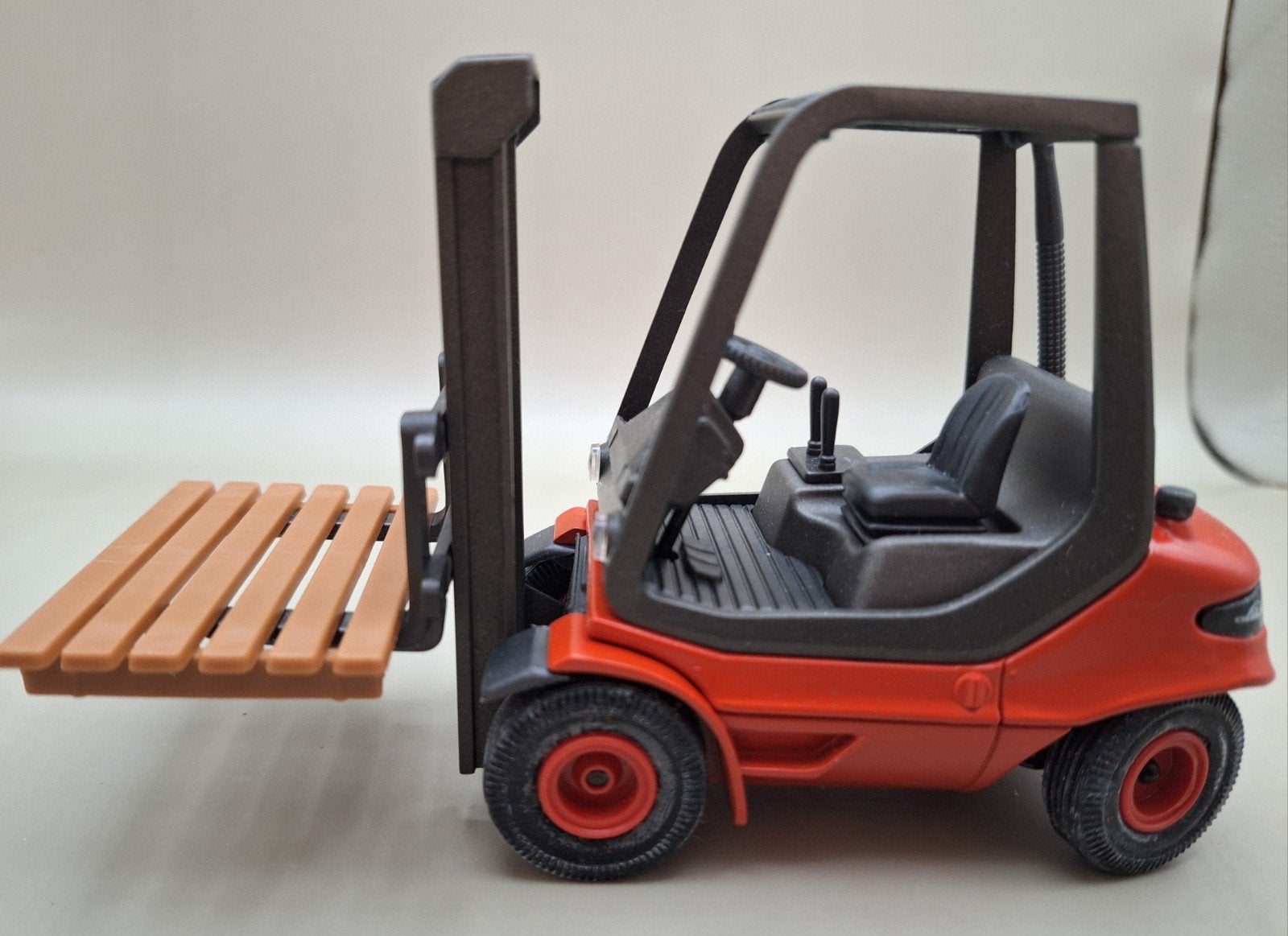 Schuco Linde Vorkheftruck 1:23, Ophalen of Verzenden, 1:50 of kleiner, Overige merken