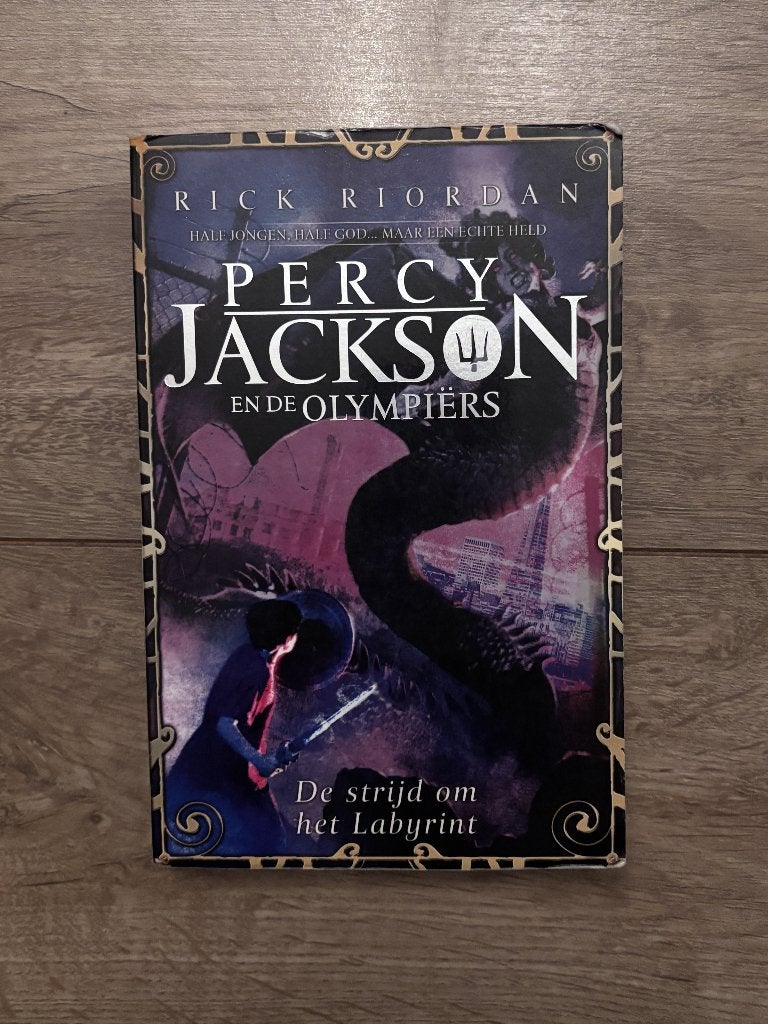 Rick Riordan - De strijd om het Labyrint, Boeken, Ophalen of Verzenden, Gelezen, Rick Riordan