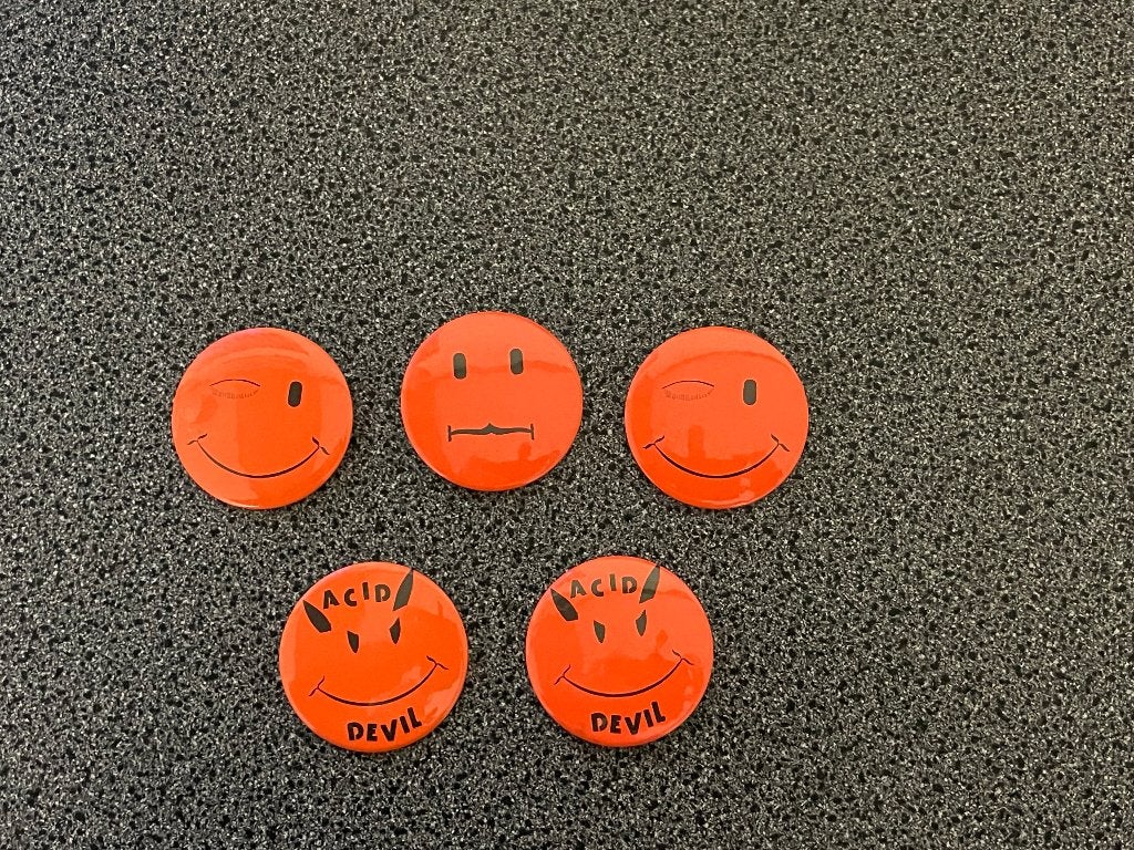 Smiley speldjes, Verzamelen, Ophalen of Verzenden, Nieuw, Overige onderwerpen, Speldje of Pin