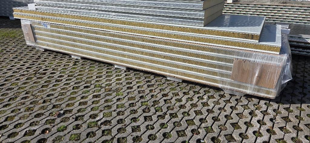 Restpartij Sandwichpanelen 100 mm steenwol, Ophalen, Nieuw, Overige materialen, 100 mm of meer
