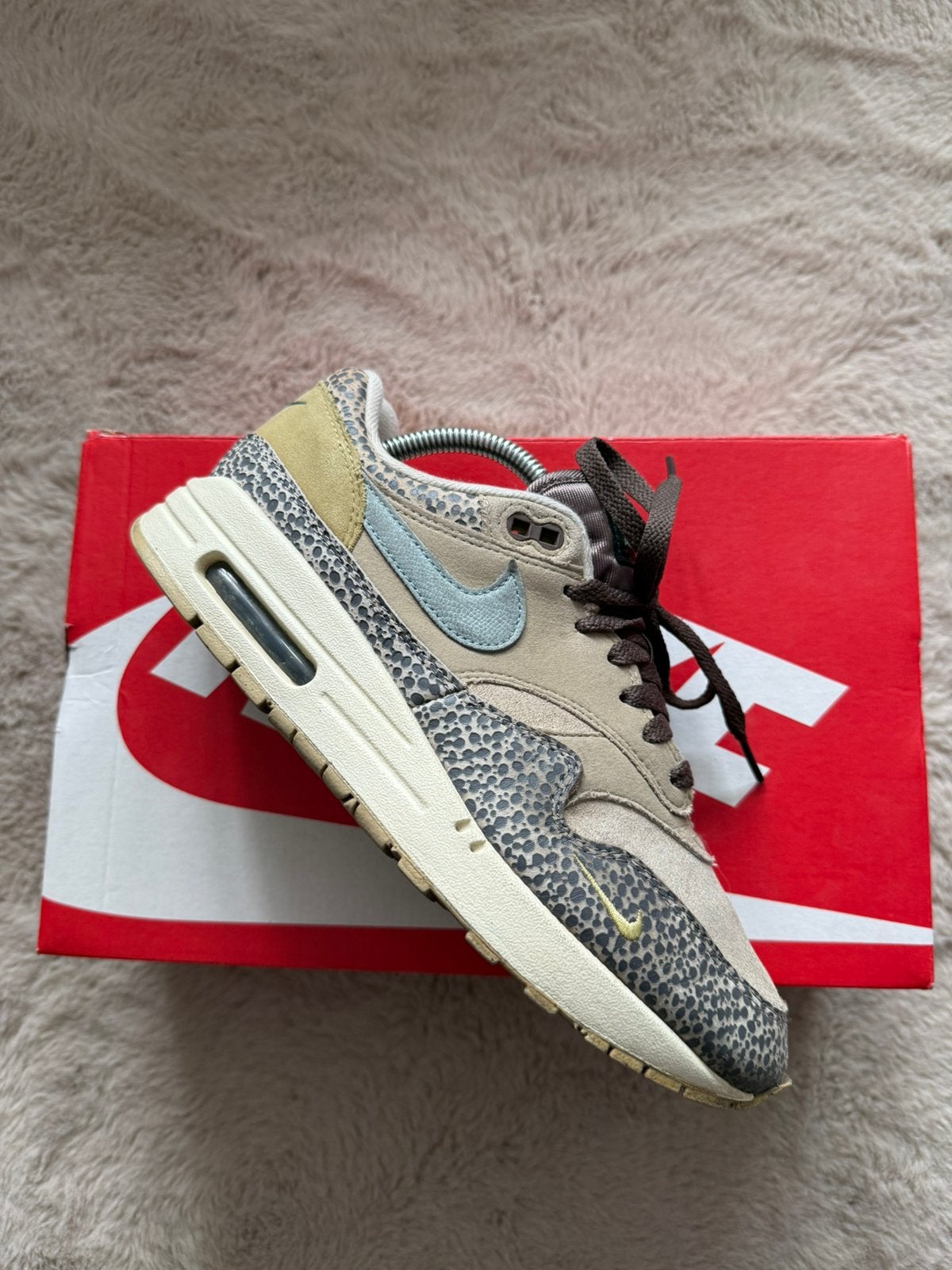 Nike air max 1 premium safari cobblestone 41, Kleding | Heren, Schoenen, Ophalen of Verzenden, Overige kleuren