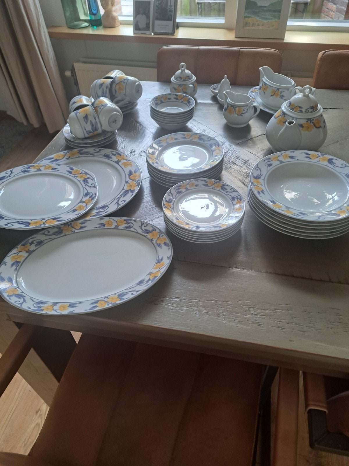 tjechisch porselein servies, Ophalen, Zo goed als nieuw, Bord(en), Overige stijlen
