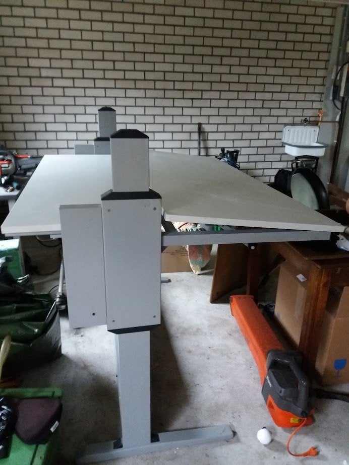 Bureau zit-sta elektrisch verstelbaar met twee werkbladen, Ophalen, Zit-sta bureau, 160 cm, Zo goed als nieuw