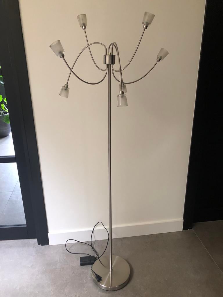 Twee Ikea RVS vloerlampen met LED-lampen, Ophalen, Gebruikt, Metaal, 150 tot 200 cm