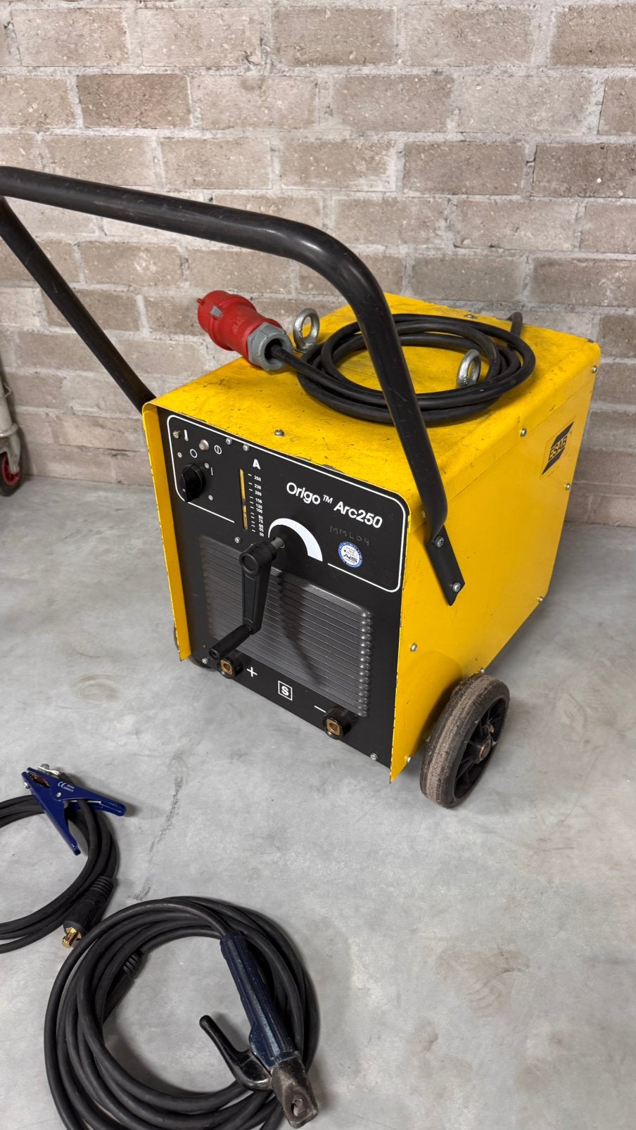ESAB Origo tm Arc250 electrode lastrafo, Doe-het-zelf en Verbouw, Ophalen, Gebruikt, 250 ampère of meer, Elektroden