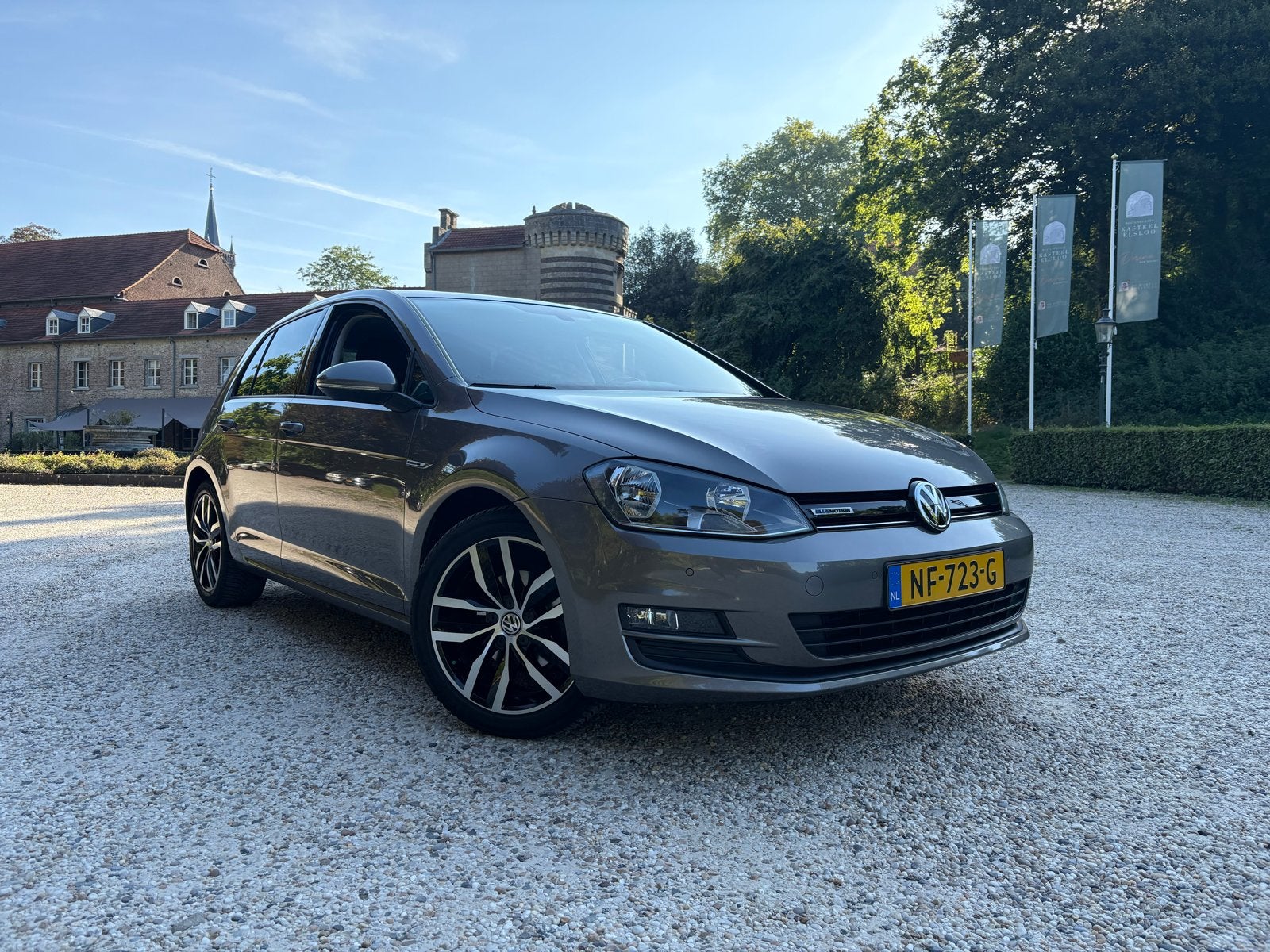 Volkswagen Golf 1.0 TSI 85KW 5D 2017 Grijs, Voorwielaandrijving, Stof, 610 kg, 23 km/l