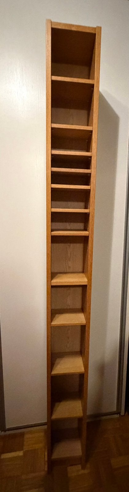 IKEA Billy kast - 200 cm hoog, 17 cm diep, 20 cm breed, Ophalen, Gebruikt, 150 discs of meer, Hout