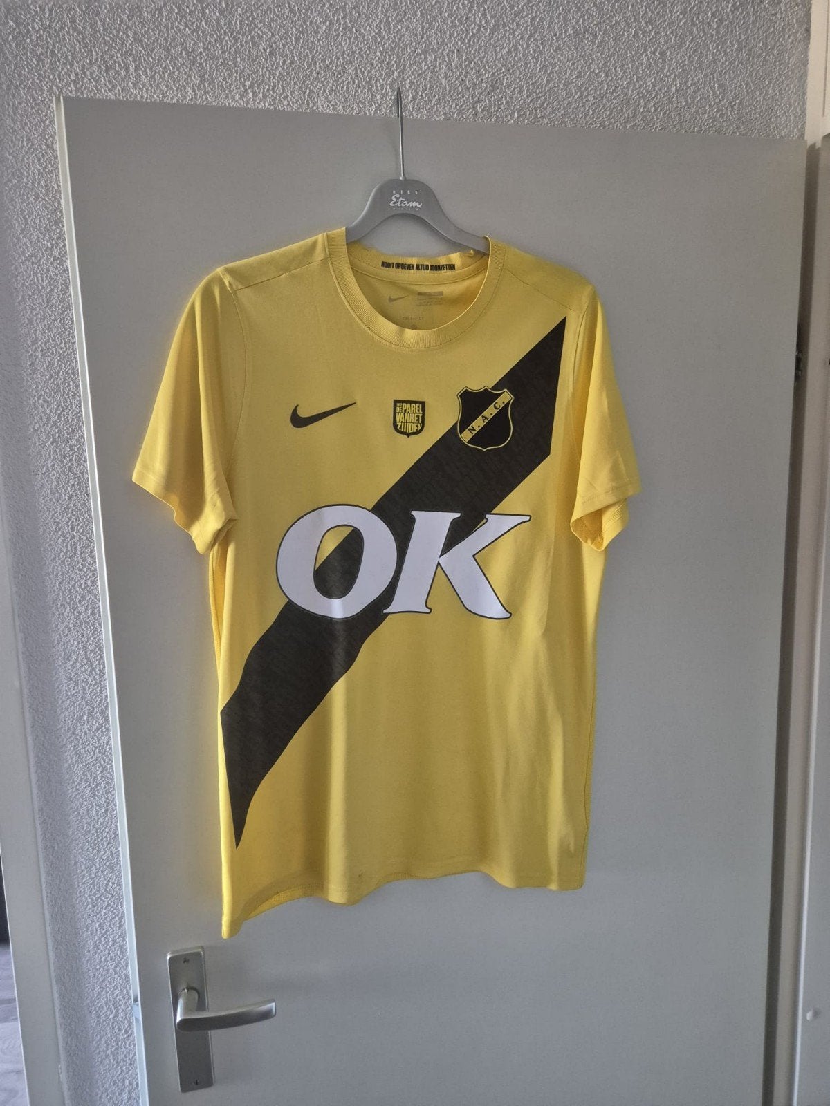 Het Nac Breda shirt uit 2025/2026, Ophalen, Zo goed als nieuw, Maat 52/54 (L), Zwart