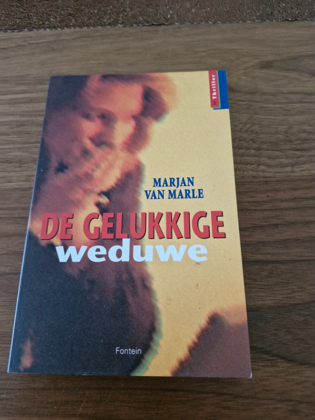De Gelukkige Weduwe - Marjan van Marle (Thriller), Ophalen of Verzenden, Zo goed als nieuw, Marjan van Marle