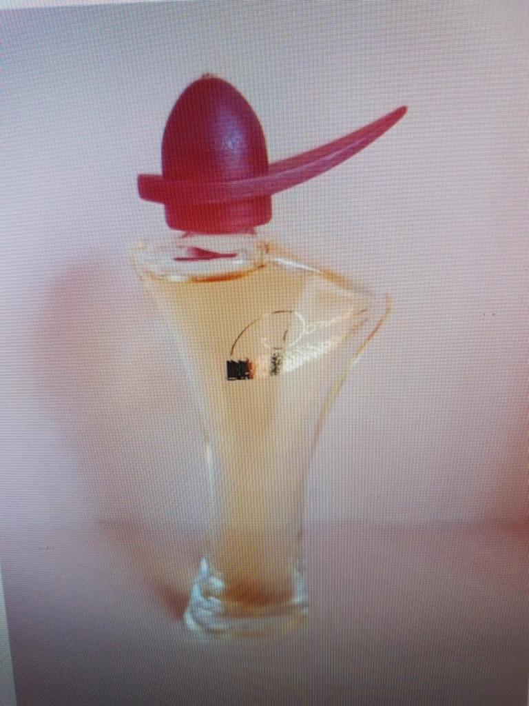 Parfum miniatuur Dona, Verzamelen, Ophalen of Verzenden, Zo goed als nieuw, Miniatuur, Gevuld