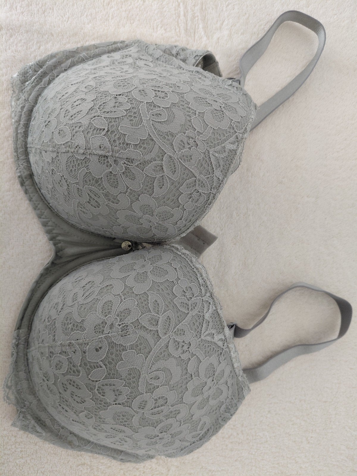 Hunkemöller BH's en slips - Slechts 1x gedragen, Hunkemöller, Ophalen of Verzenden, Meerkleurig, Setje