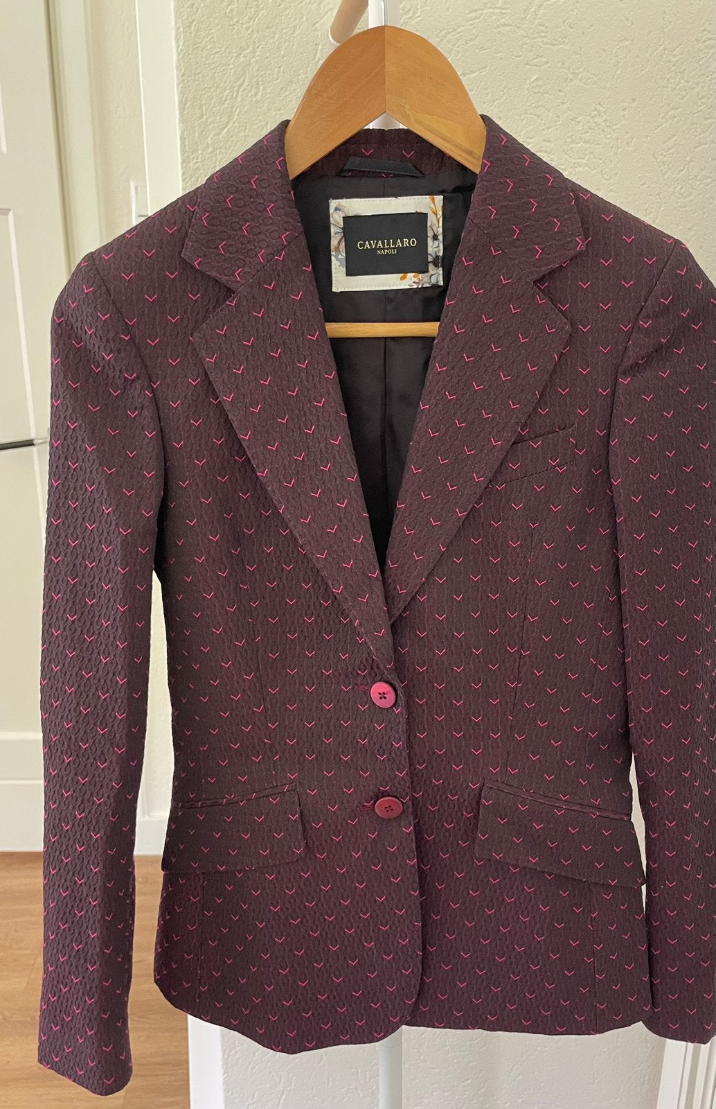 Cavallaro blazer maat 34 in zeer mooie staat, Kleding | Dames, Paars, Ophalen of Verzenden, Zo goed als nieuw, Jasje