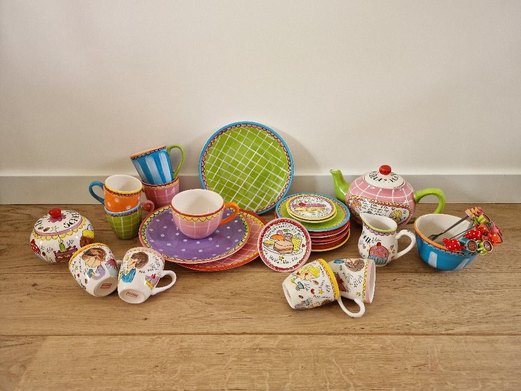 Blond Amsterdam servies "even bijkletsen", Huis en Inrichting, Keuken | Servies, Ophalen, Blond Amsterdam, Zo goed als nieuw, Kop(pen) en/of Schotel(s)