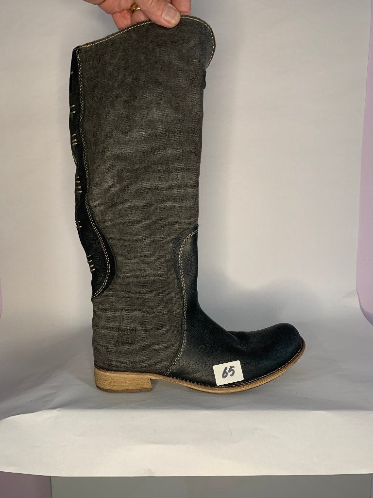 Laarzen zwart grijs walk in the park maat 37, Kleding | Dames, Schoenen, Hoge laarzen, Zwart, Walk in the park, Ophalen of Verzenden