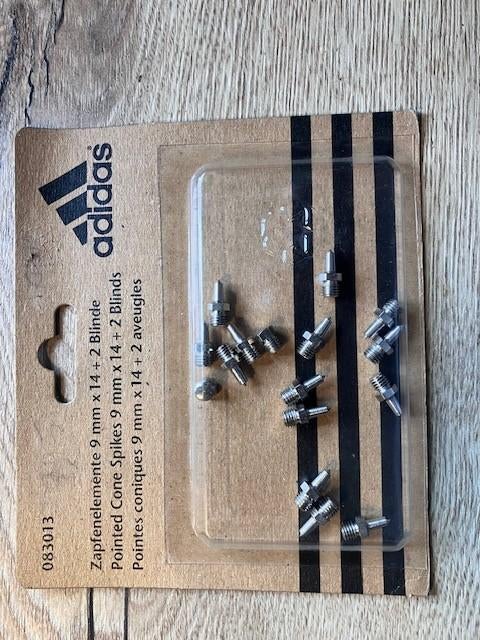 diverse SPIKES setjes, Adidas, Nieuw, Ophalen of Verzenden, Spikes
