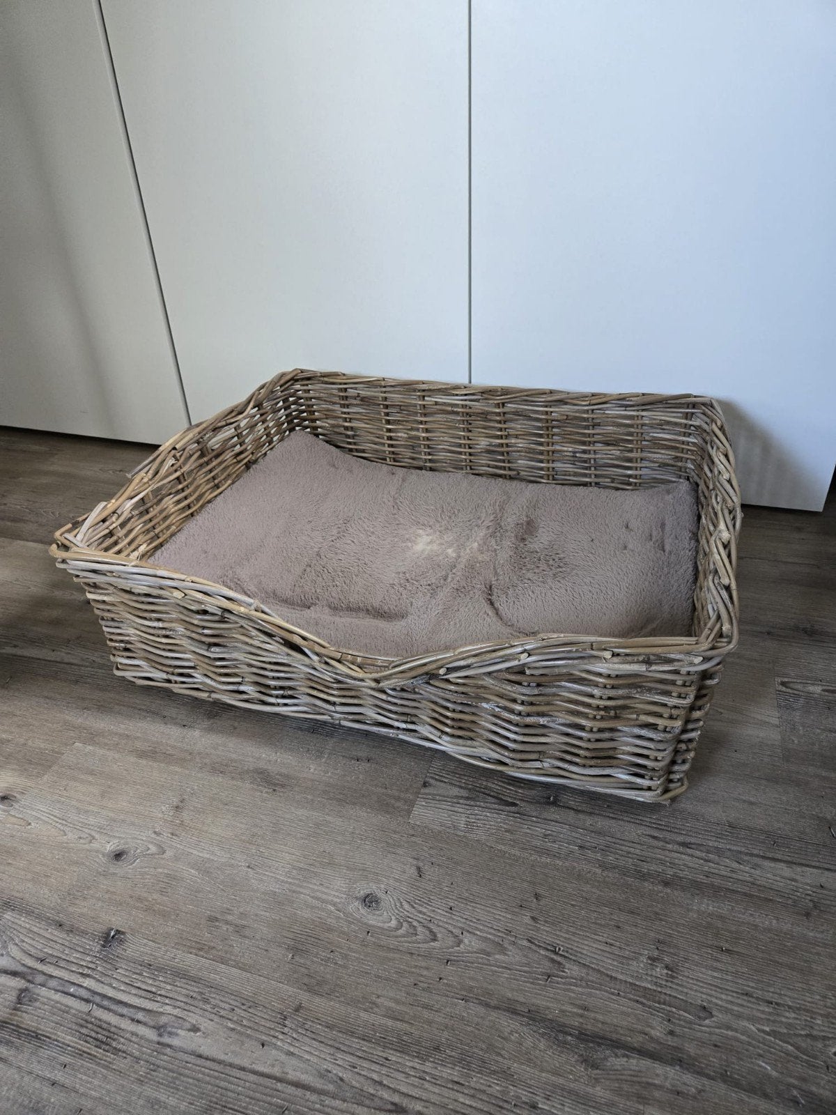Rieten hondenmand zonder kussen, Ophalen of Verzenden, Zo goed als nieuw, Riet