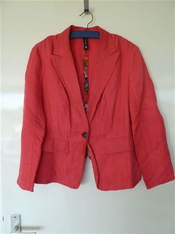 Marccain blazer fuchsia 42, Maat 42/44 (L), Ophalen of Verzenden, Zo goed als nieuw, Jasje