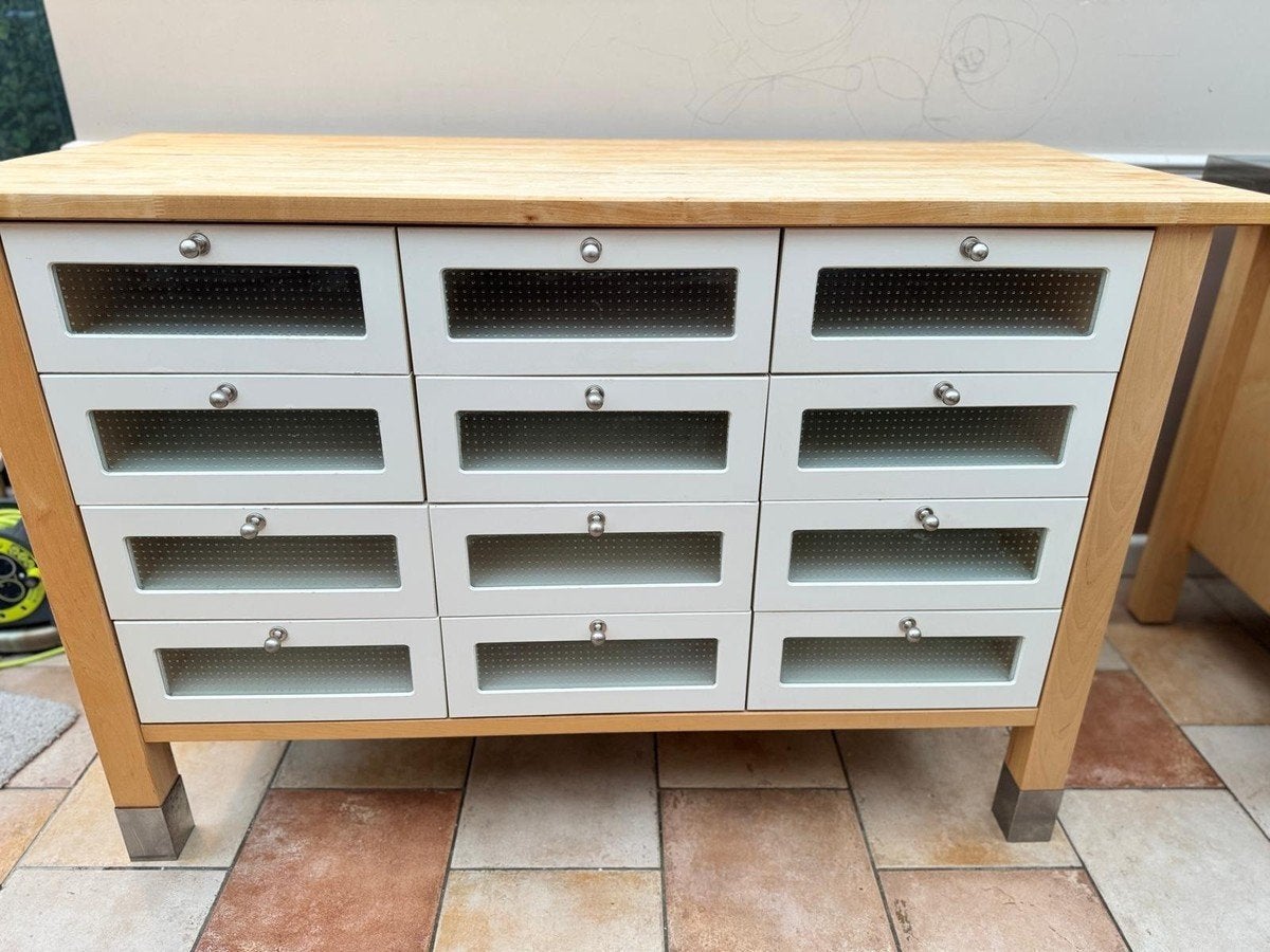 Ikea Varde houten ladekast met 12 lades en glazen fronten, Ophalen, Gebruikt, Glas, Met lade(s)