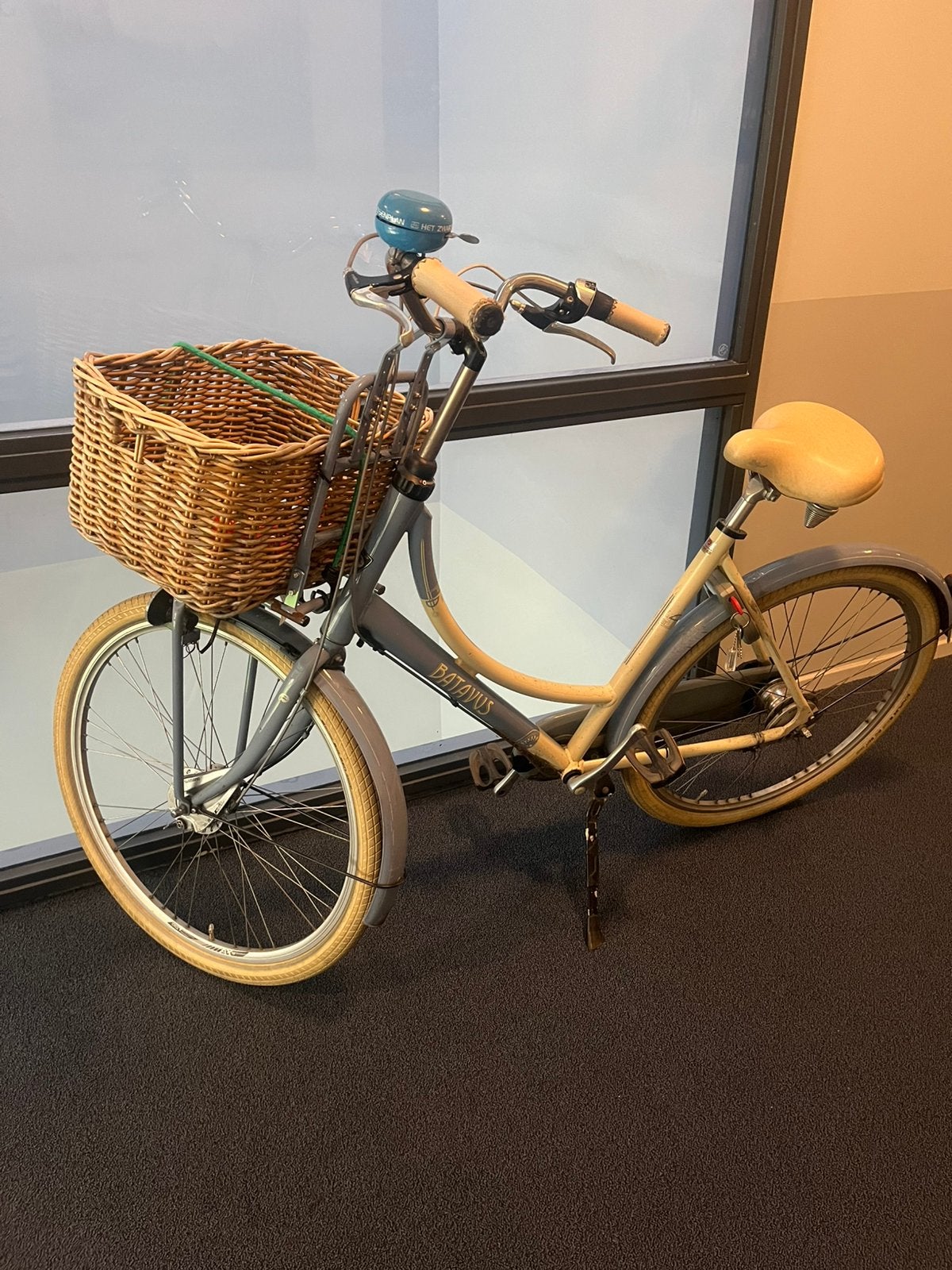 Batavus Flying Dutchman damesfiets lichtblauw/creme, Fietsen en Brommers, Ophalen, Gebruikt, Versnellingen, 56 cm of meer