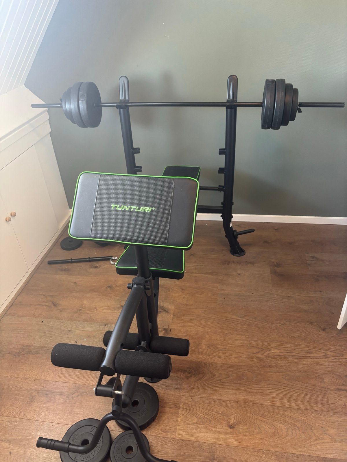 Tunturi Fitnessbank met Halterset en Gewichten, Sport en Fitness, Ophalen, Gebruikt, Armen, Fitnessbank