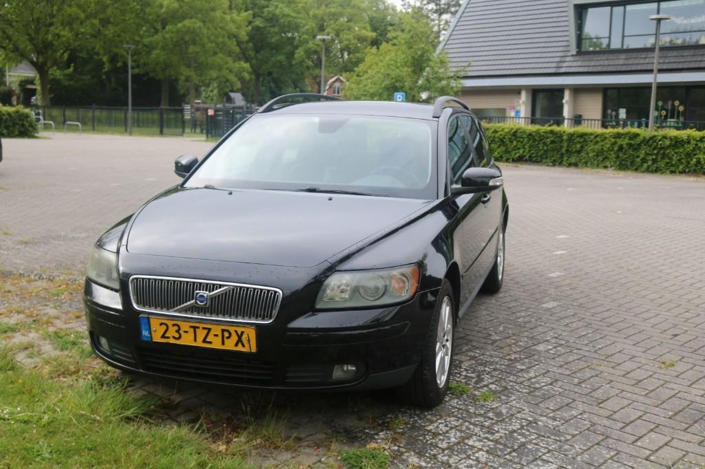 Volvo V50 1.6 D 2007 Zwart, Auto's, Voorwielaandrijving, Stof, Parkeersensor, 4 cilinders