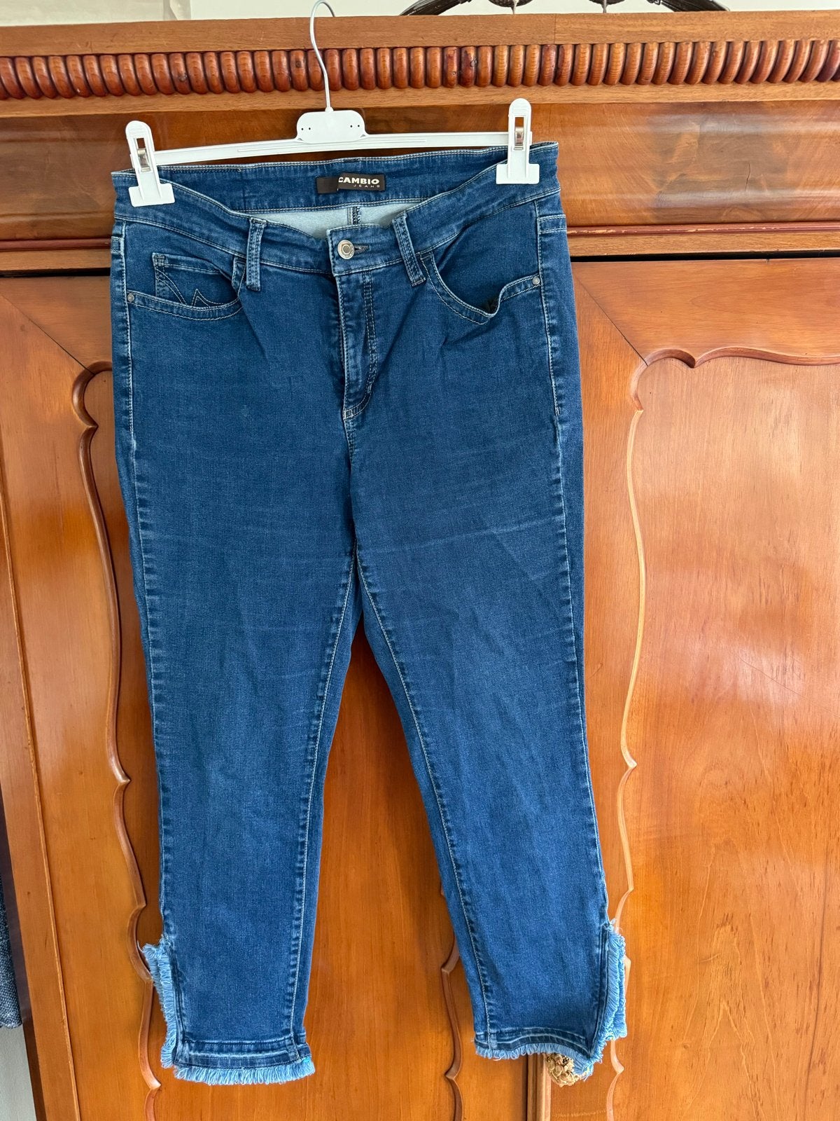 Cambio Jeans Peg - Blauwe spijkerbroek met franjes, Ophalen of Verzenden, Nieuw, Blauw, W30 - W32 (confectie 38/40)
