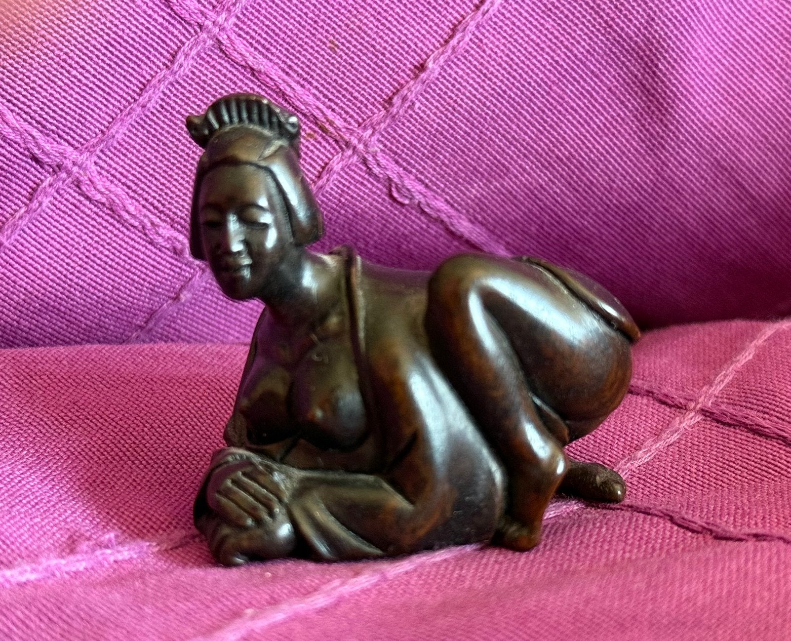 Chinees erotisch beeldje – Aziatische kunst – gemerkt, Antiek en Kunst, Kunst | Beelden en Houtsnijwerken, Ophalen of Verzenden