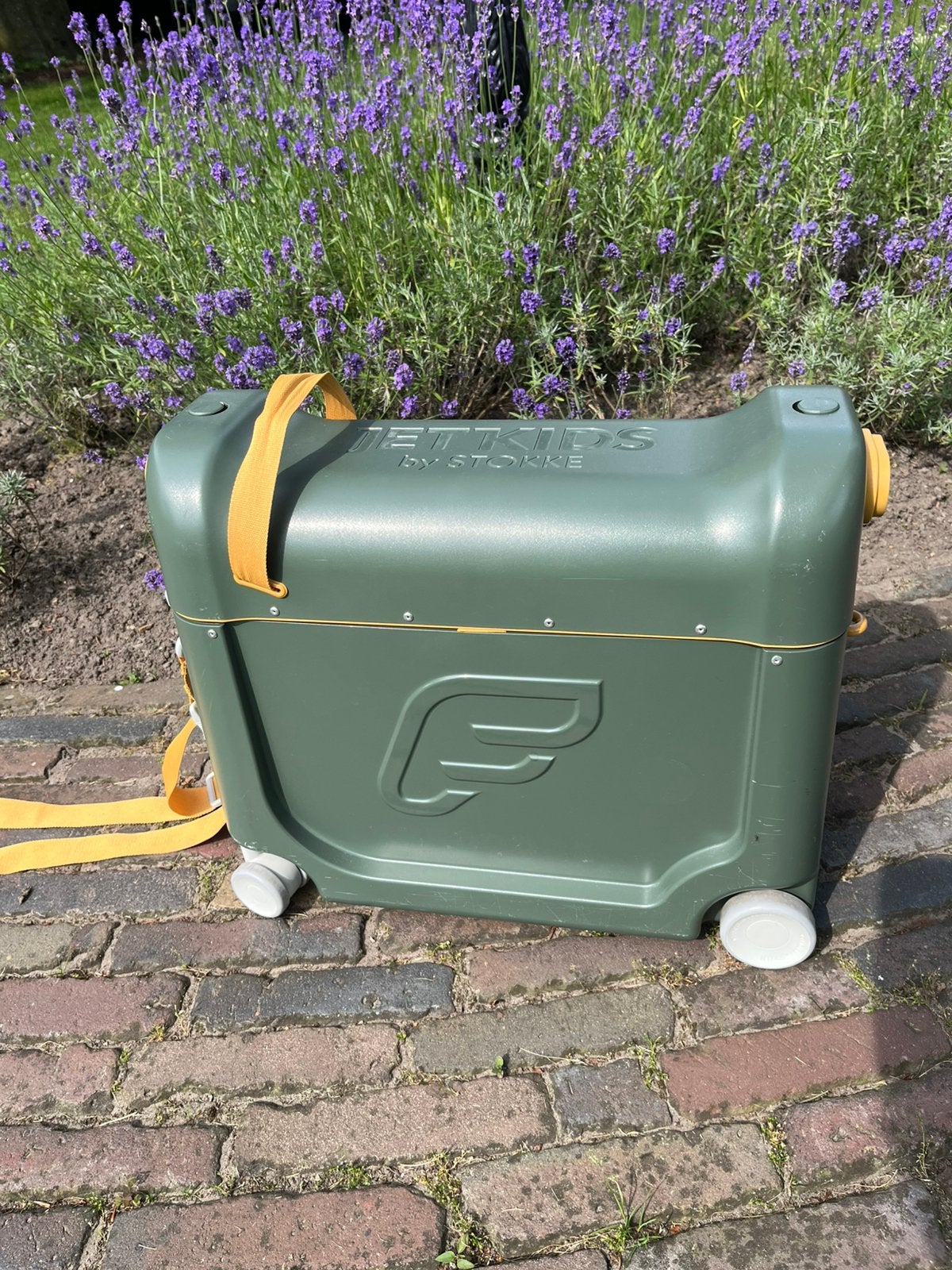 Stokke Jetkids kinderreiskoffer Bedbox vliegtuigbedje matras, Ophalen of Verzenden, Zo goed als nieuw