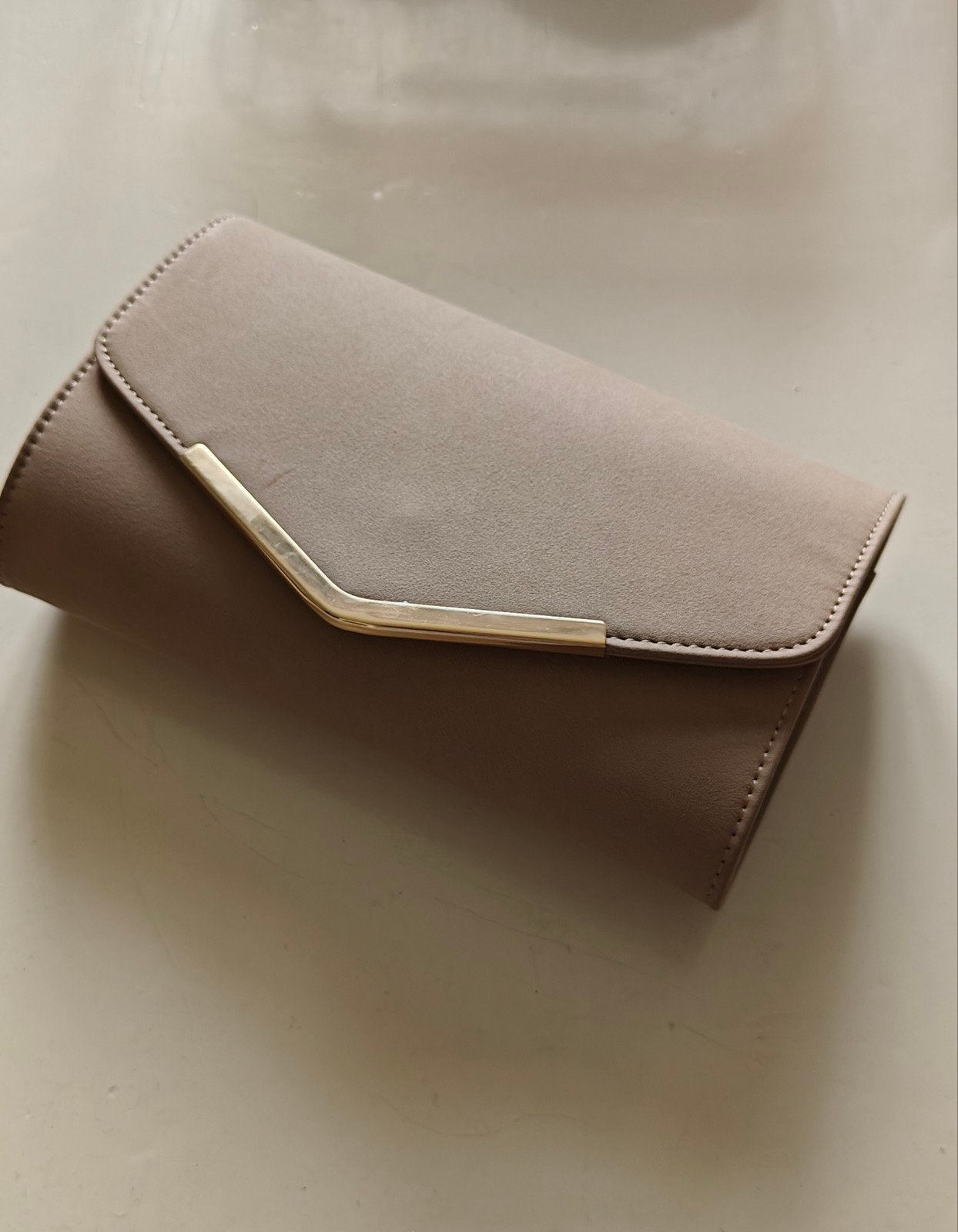 Clutch, mooie zandkleur, 10 cm of meer, Overige materialen, Nieuw, Ophalen of Verzenden