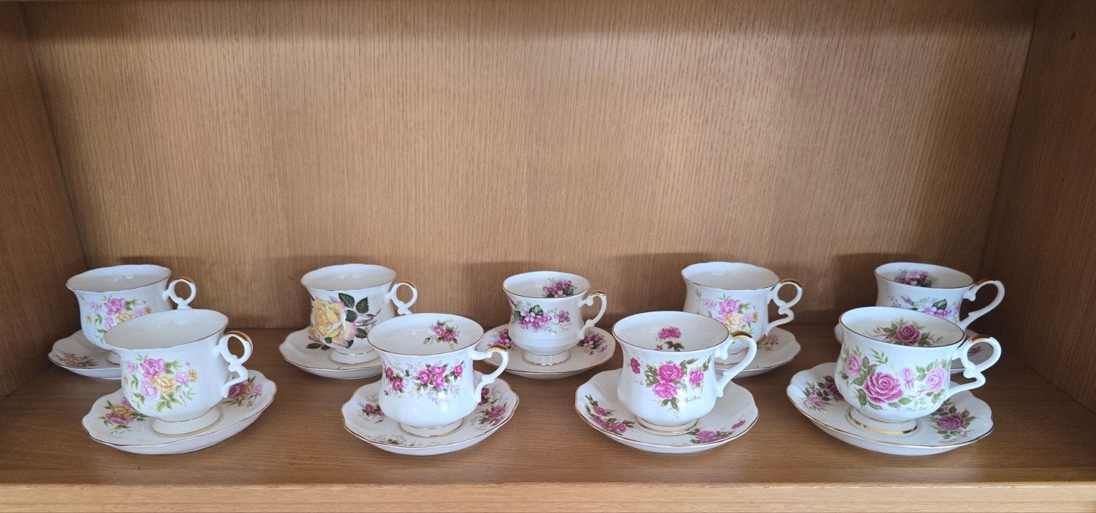 Royal Ascot fine Bone China kop en schotel, Antiek en Kunst, Ophalen of Verzenden