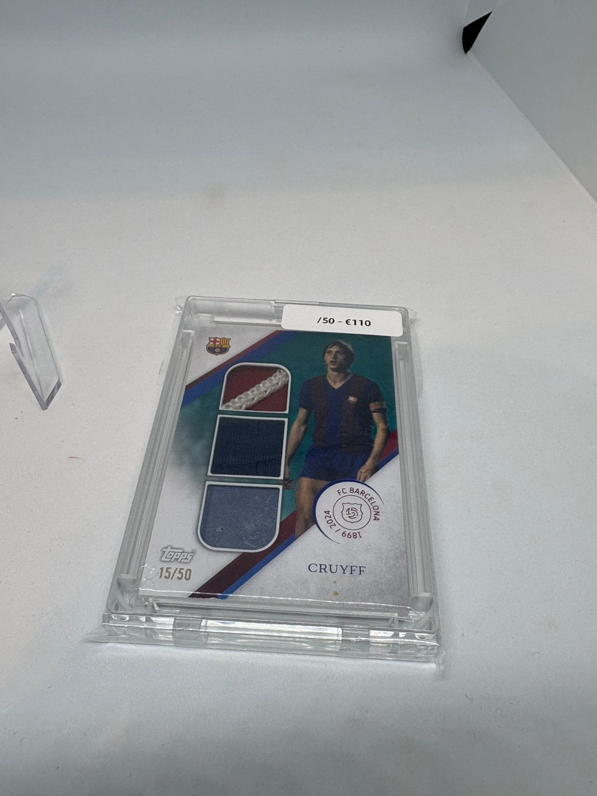 Topps 125 Years Barcelona 2025 Johan Cruyff Triple Patch /50, Ophalen of Verzenden, Zo goed als nieuw, Plaatje