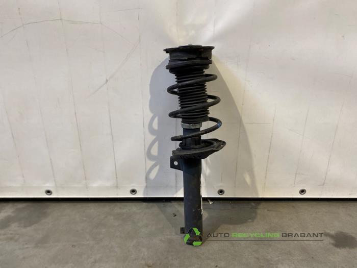 Schokdemperpoot links-voor van een Volkswagen Golf, Gebruikt, -, Volkswagen, -