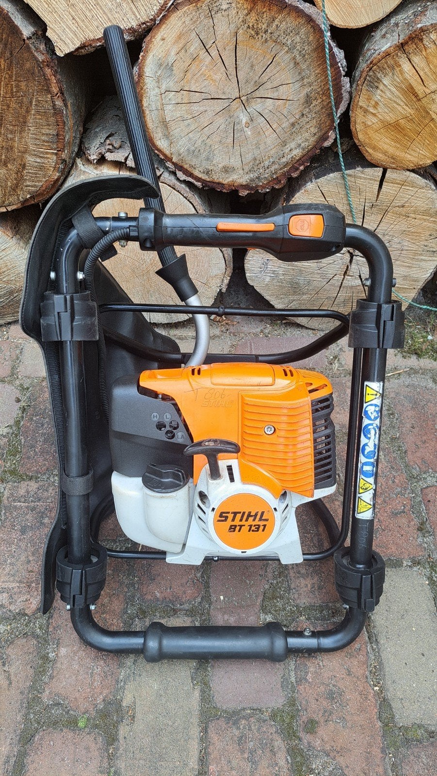 STIHL BT131 Grondboor - Als nieuw, starten lopen, Ophalen, Zo goed als nieuw