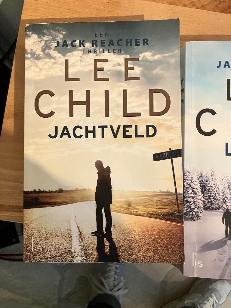 Lee Child - Jack Reacher serie - Jachtveld, Ophalen of Verzenden, Zo goed als nieuw, Lee Child, Nederland
