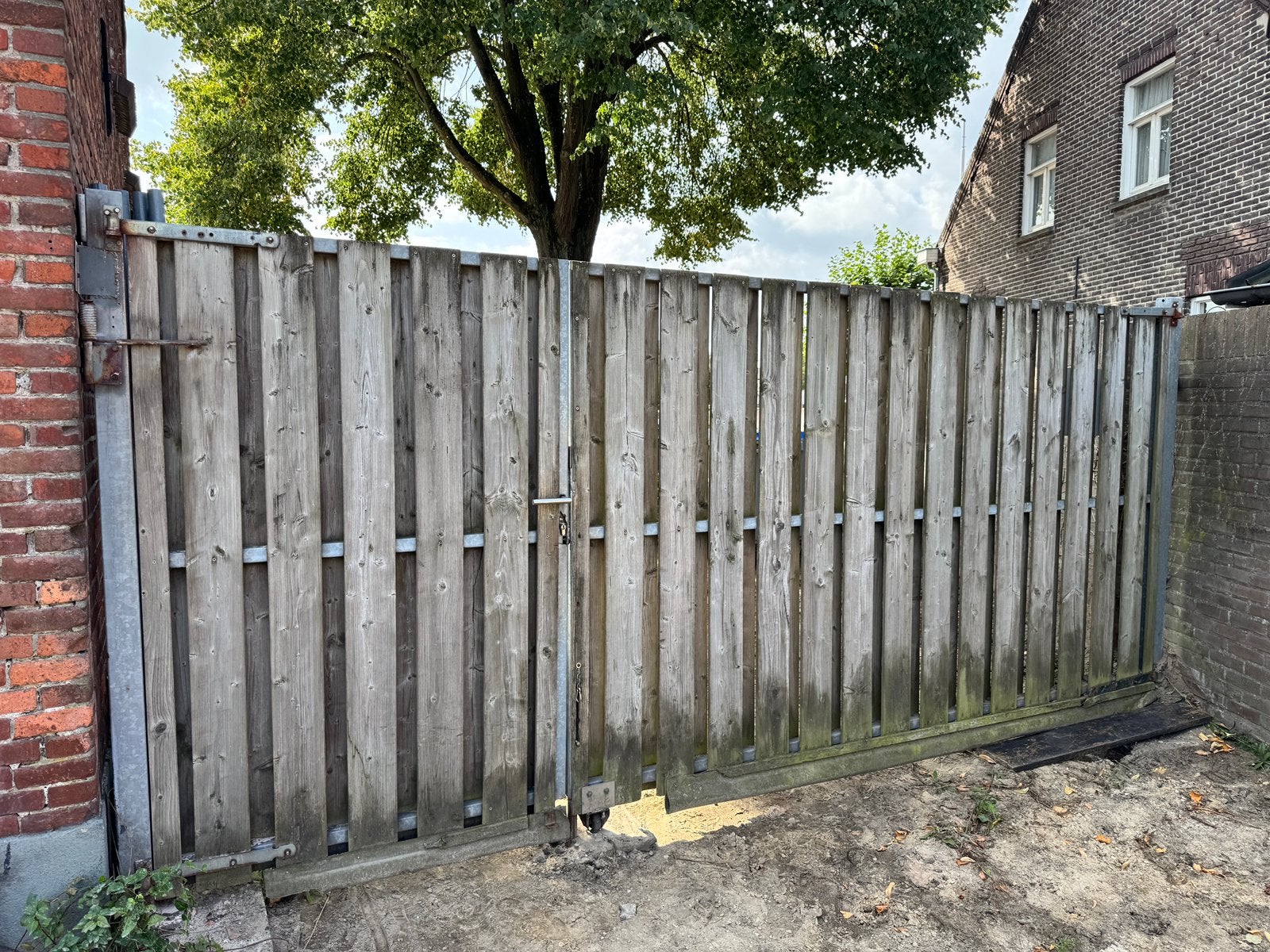 Tuinpoort hout op stalen kokers, Ophalen, Gebruikt, Staal, 150 tot 200 cm