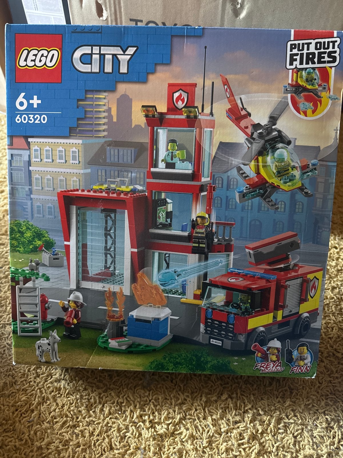 Lego City Brandweerkazerne met brandweerwagen en helikopter, City, Lego, Nieuw, Ophalen of Verzenden