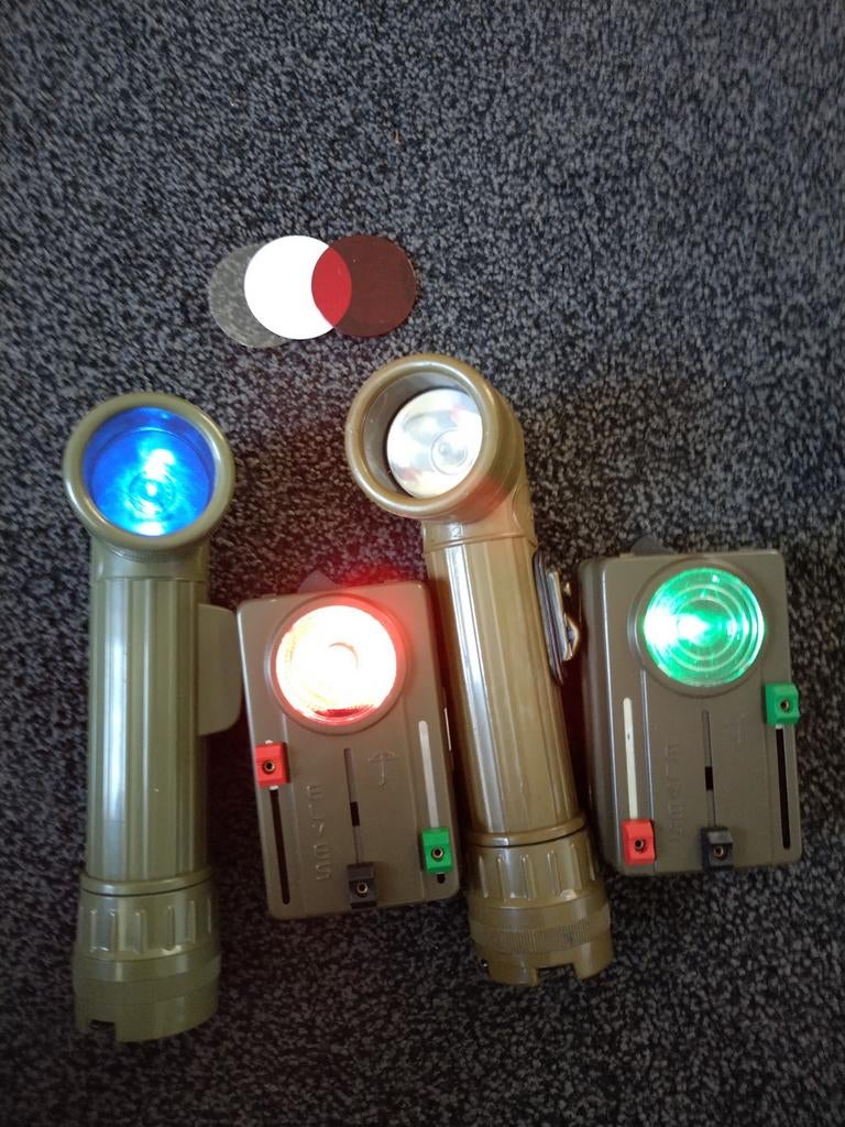 Militaire Seinlampen 4 Stuks., Verzamelen, Militaria | Algemeen, Ophalen of Verzenden, Landmacht, Duitsland