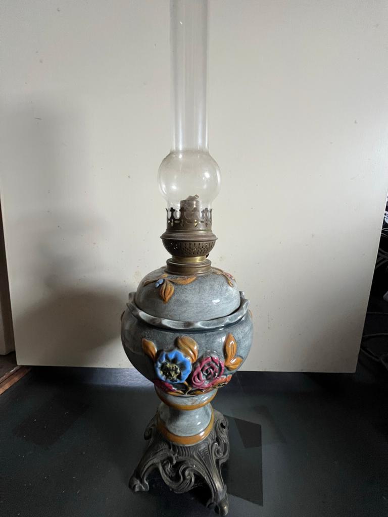 Antieke olielamp - koper en beschilderd keramiek, Antiek en Kunst, Ophalen of Verzenden