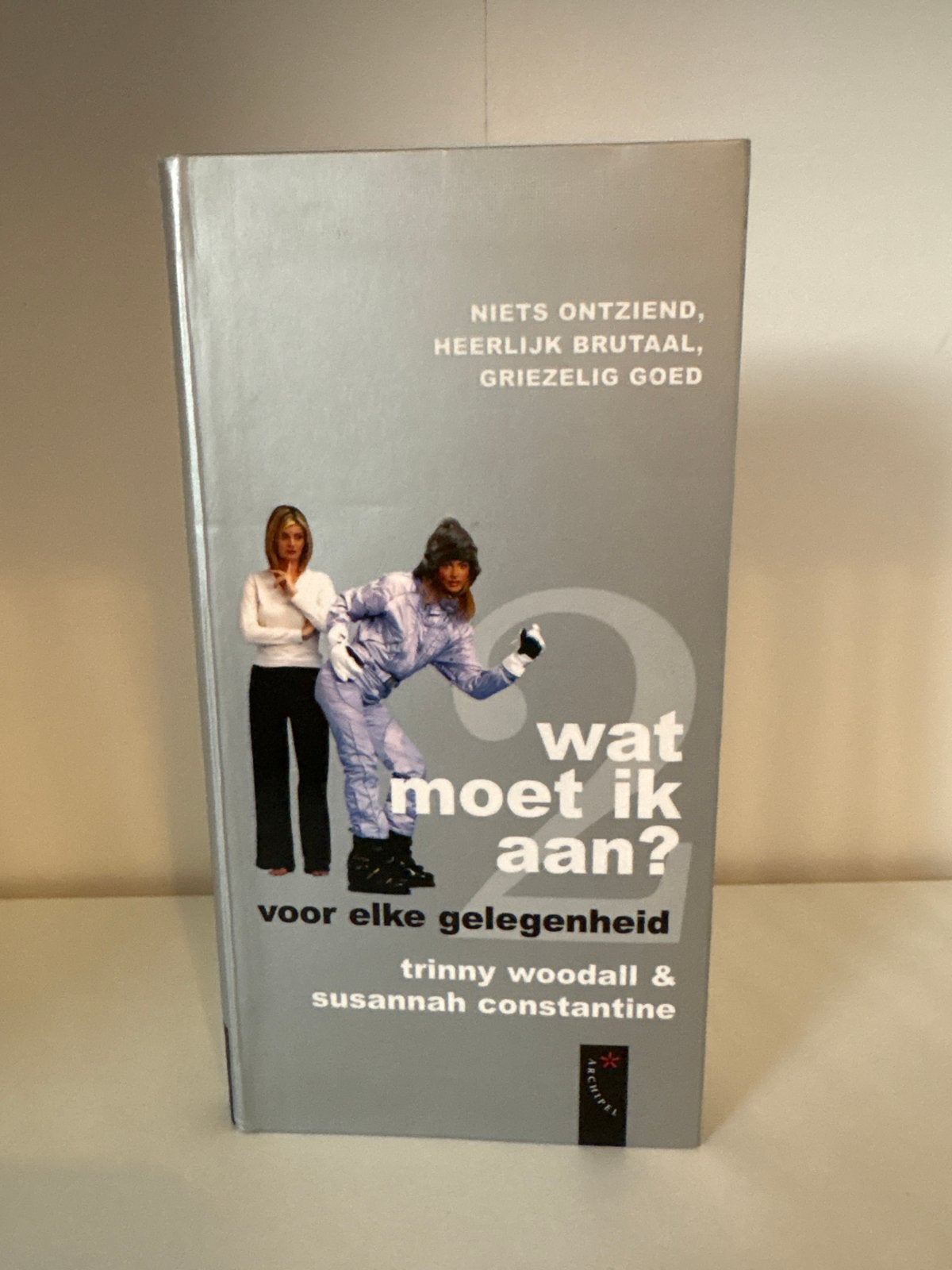 Wat moet ik aan? - Trinny Woodall & Susannah Constantine, Ophalen of Verzenden, Nieuw, Mode algemeen