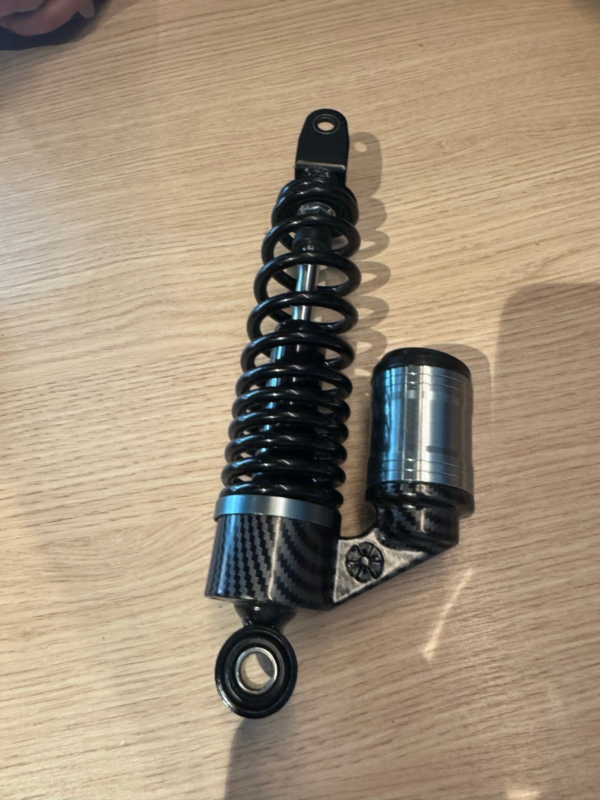 Fietsveer / Schokdemper met Carbon Look, Elektrische fiets, Gebruikt, Verzenden, Overige materialen